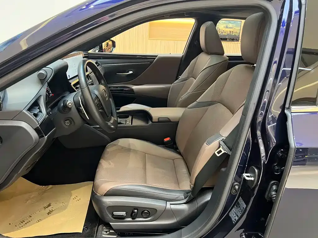 Lexus ES 2023 из CN, фото 9