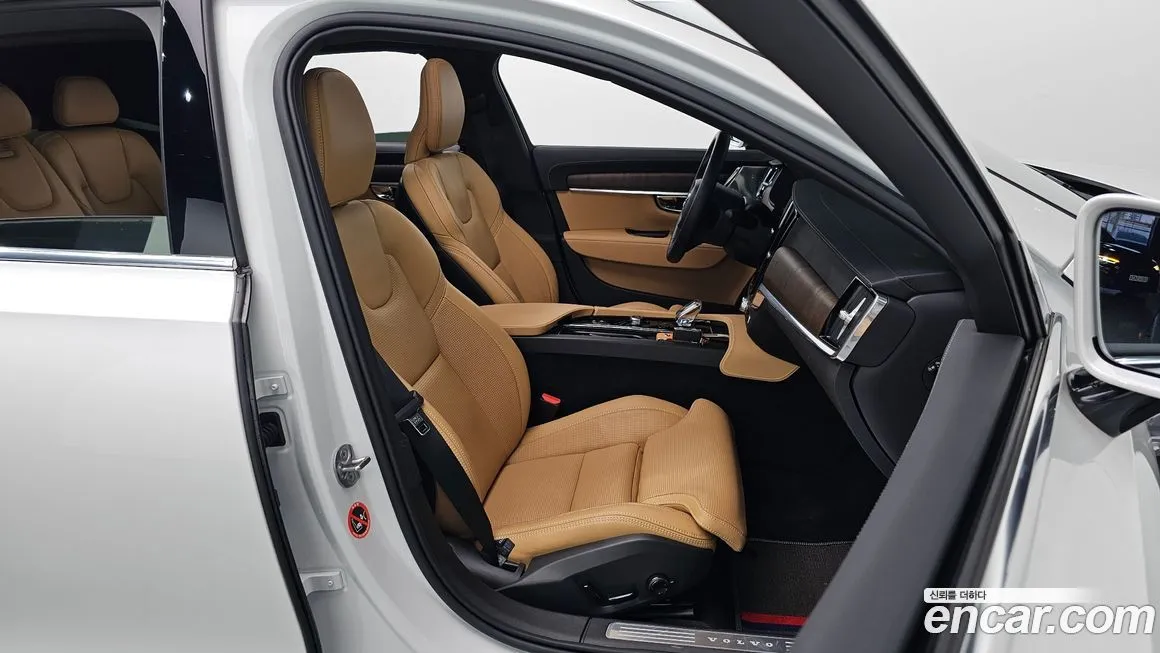 Volvo S90 2024 из KR, фото 6