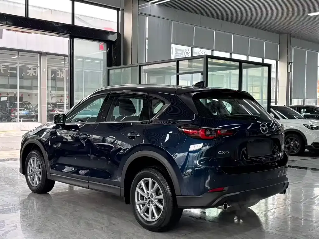 Mazda CX-5 2023 из CN, фото 2