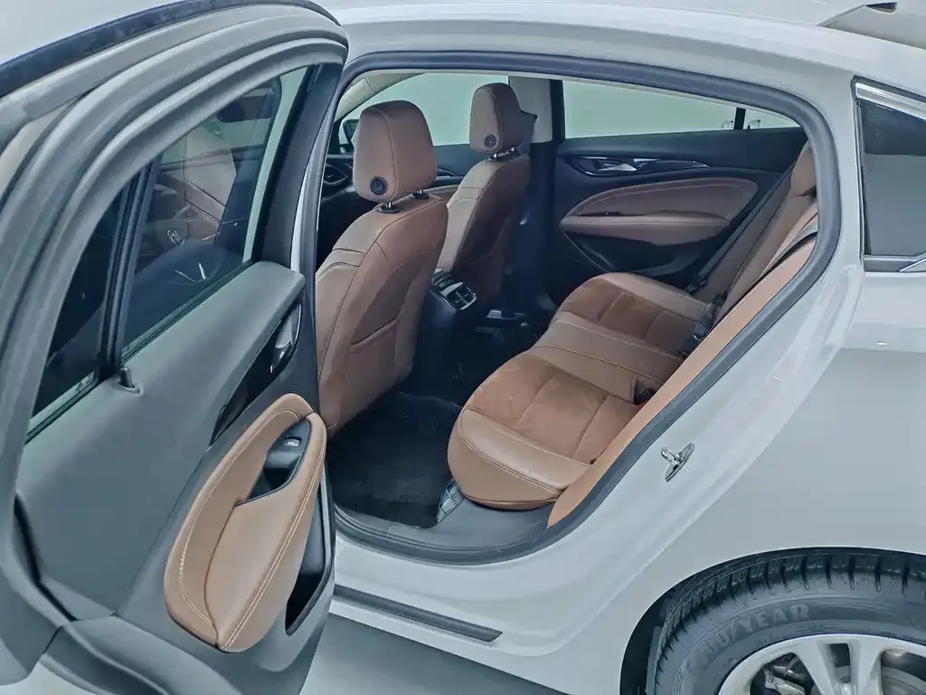 Buick Regal 2023 из CN, фото 8