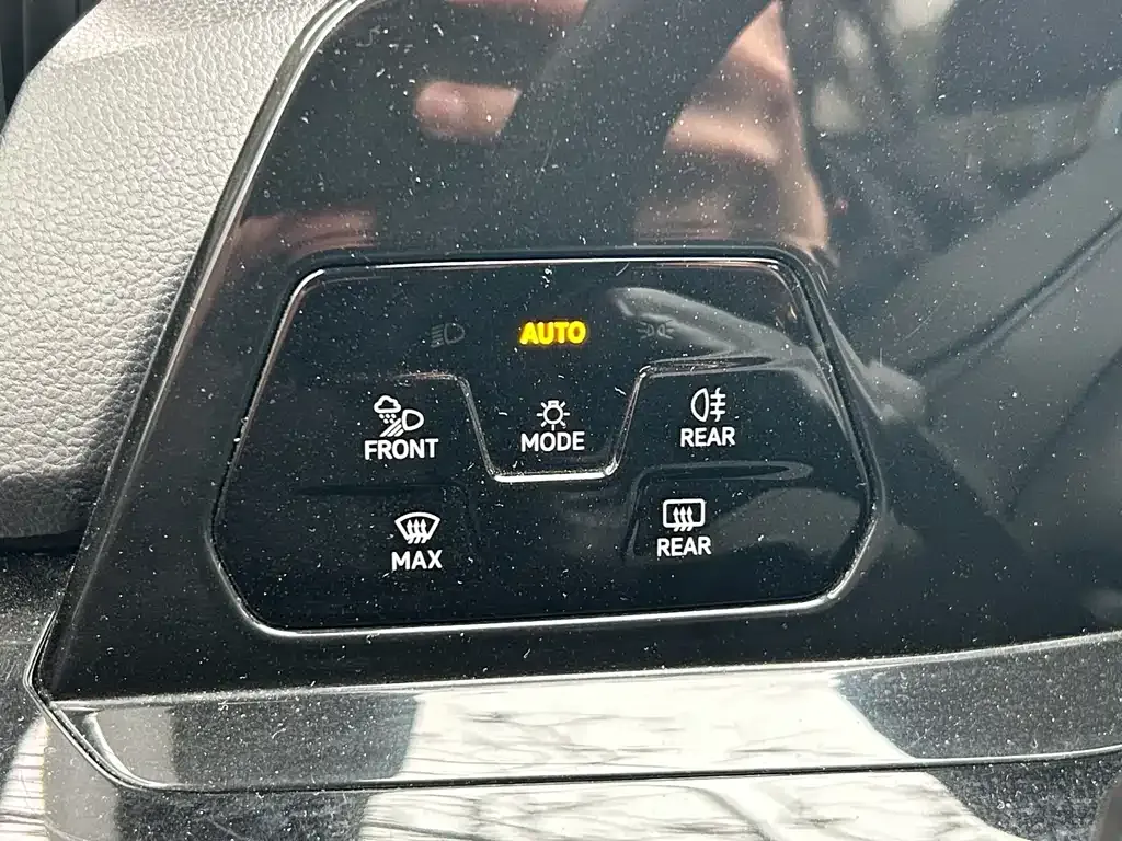 Volkswagen Golf 2022 из CN, фото 4