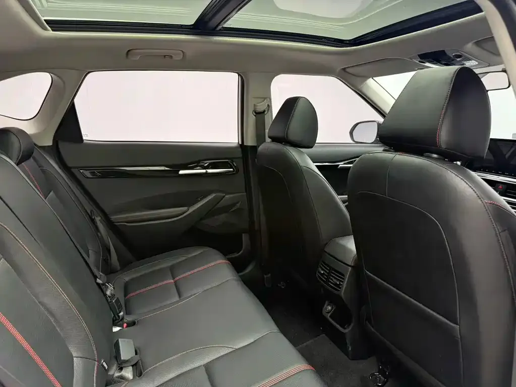 Kia KX3 2022 из CN, фото 8