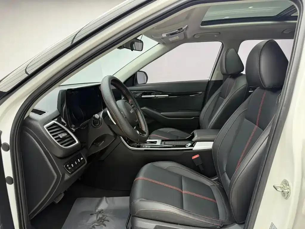 Kia KX3 2022 из CN, фото 6