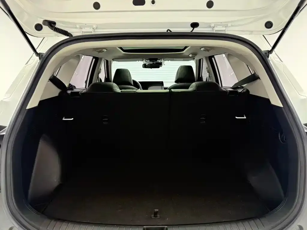Kia KX3 2022 из CN, фото 2