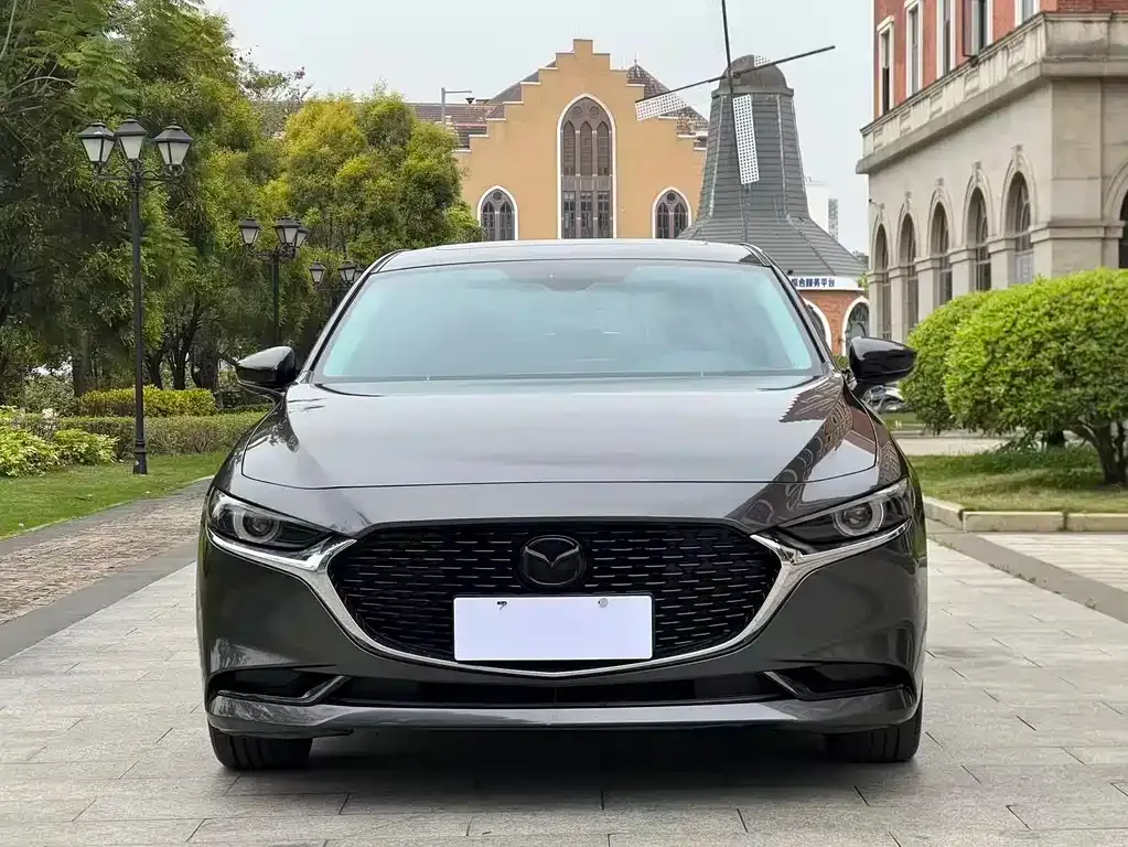 Mazda 3 Axela — фото 4