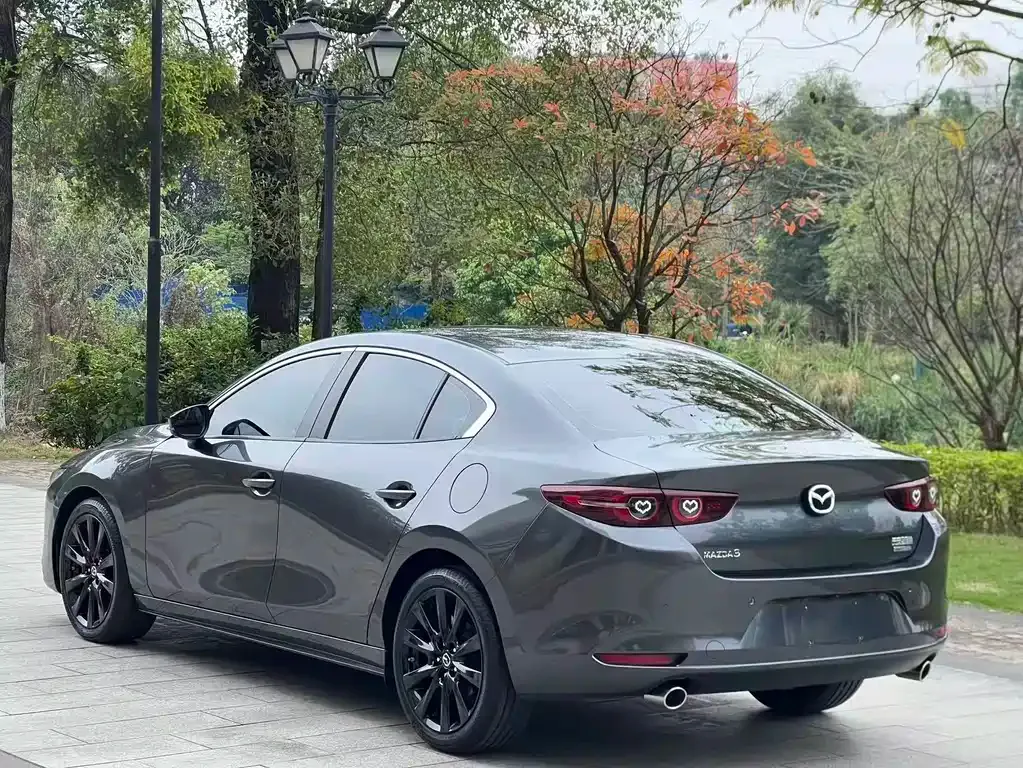 Mazda 3 Axela — фото 7