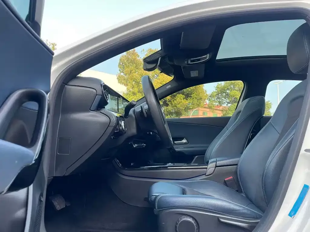 Mercedes-Benz A-Class 2021 из CN, фото 4