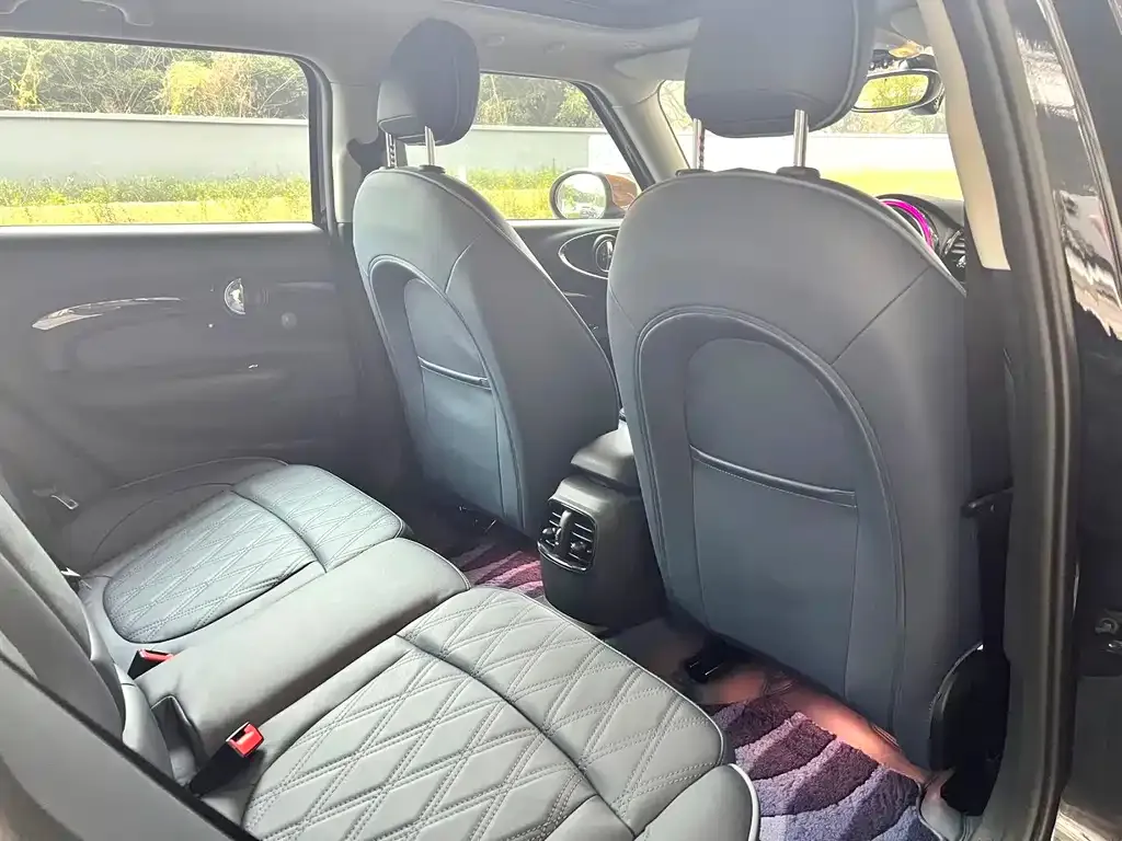 MINI Clubman — фото 4