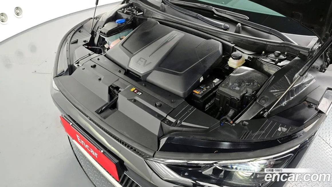 Kia EV6 2023 из KR, фото 9
