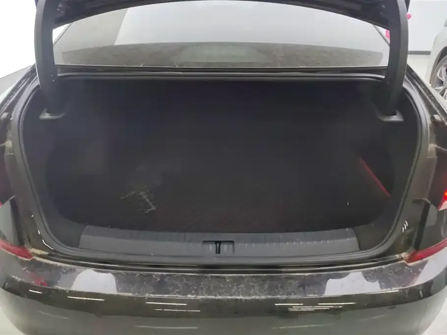 Volkswagen Passat — фото 5