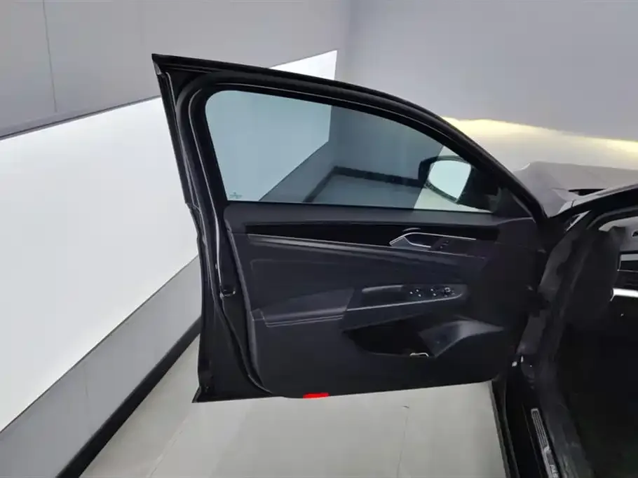 Volkswagen Passat — фото 2