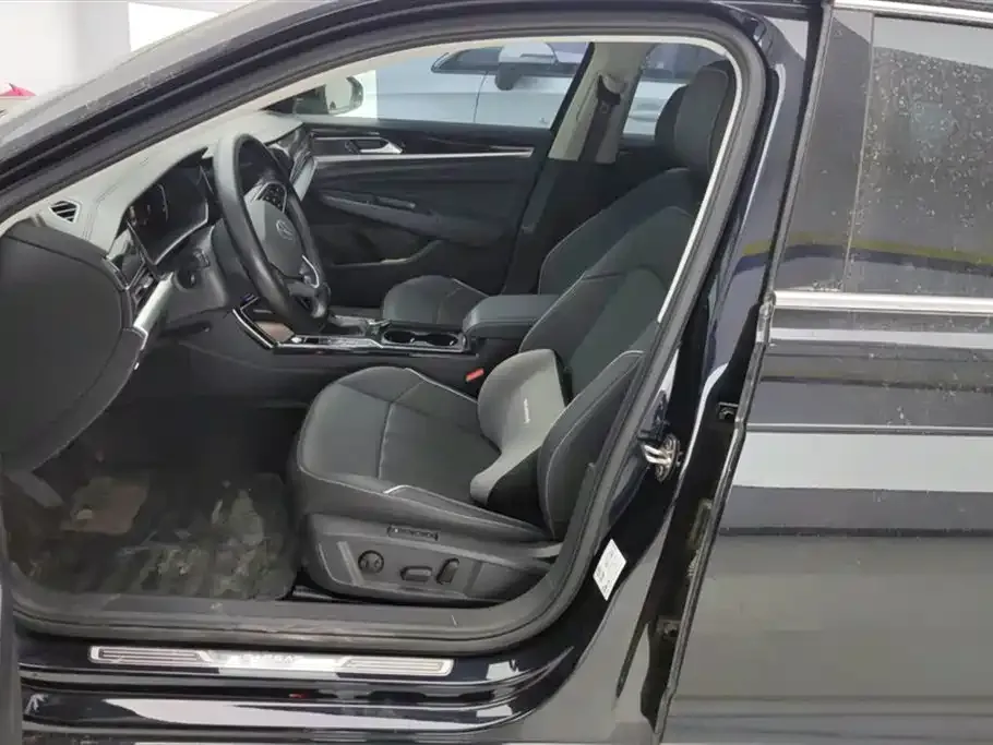 Volkswagen Passat — фото 8