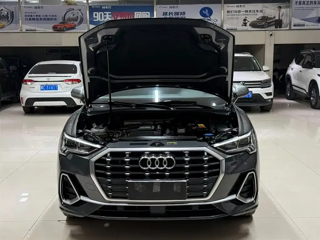 Audi Q3 — фото 5