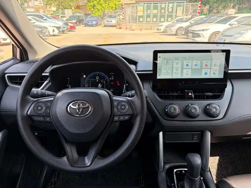 Toyota Corolla Cross 2024 из CN, фото 4