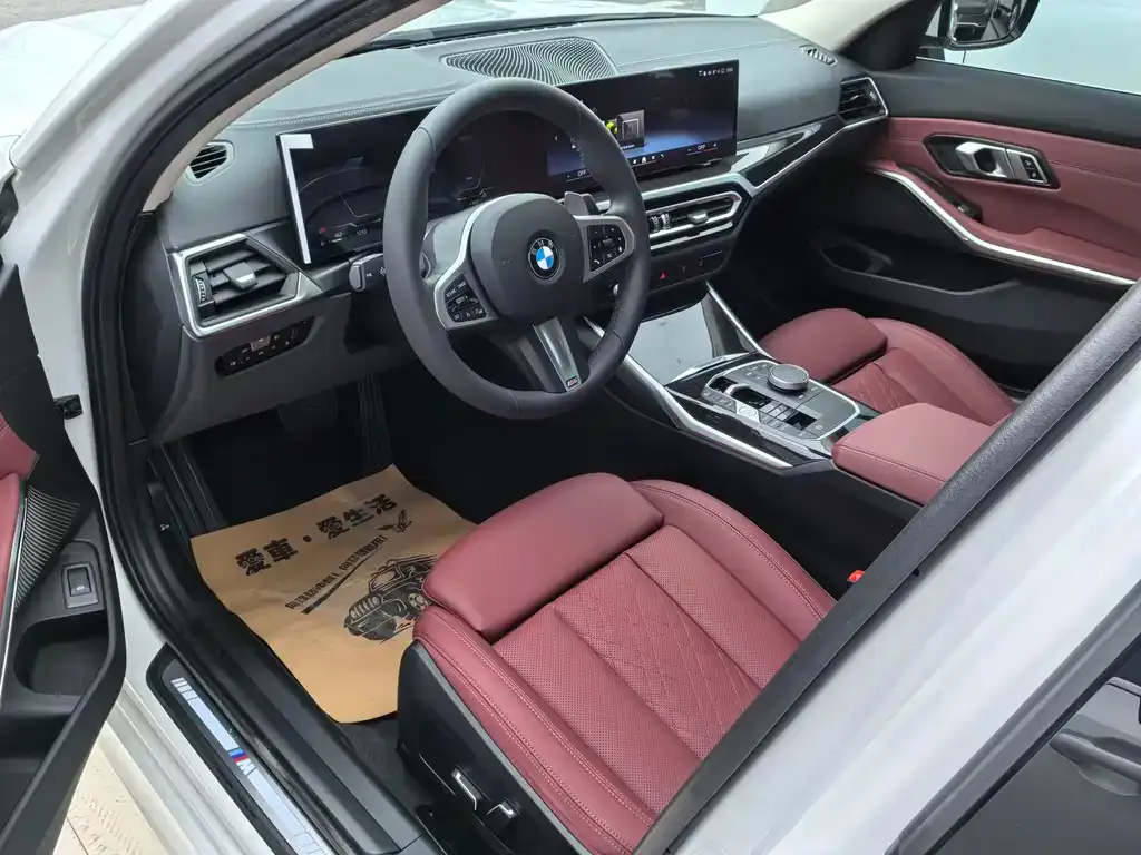 BMW 3 Series 2024 из CN, фото 7