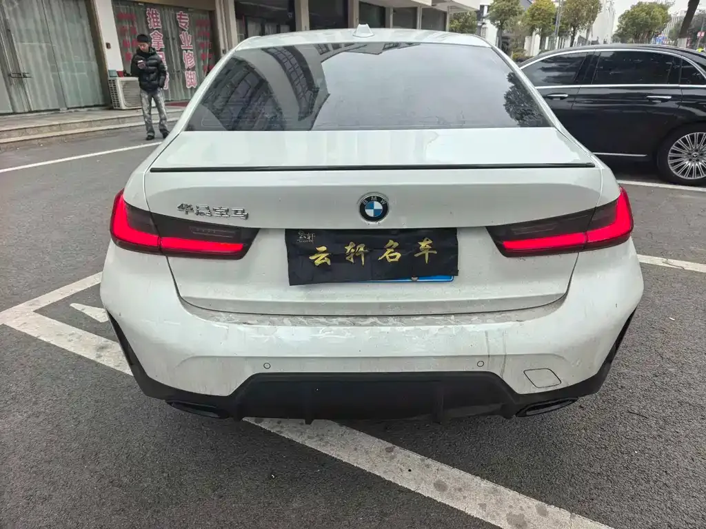 BMW 3 Series 2023 из CN, фото 8