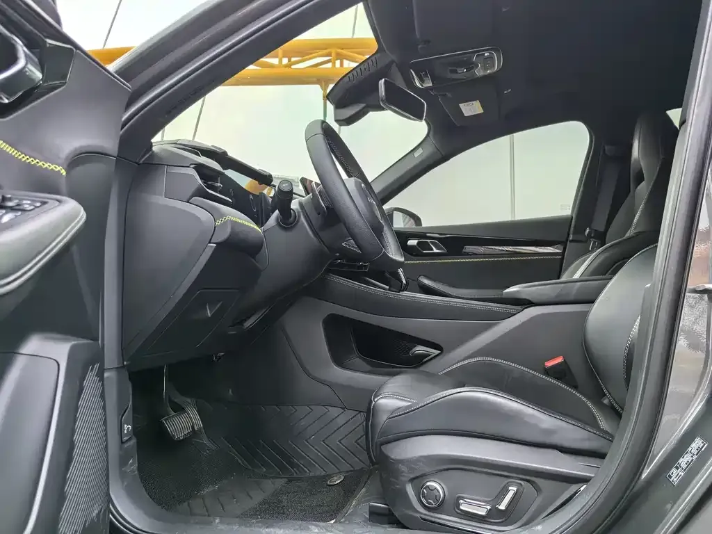 Lynk & Co 03 2024 из CN, фото 4