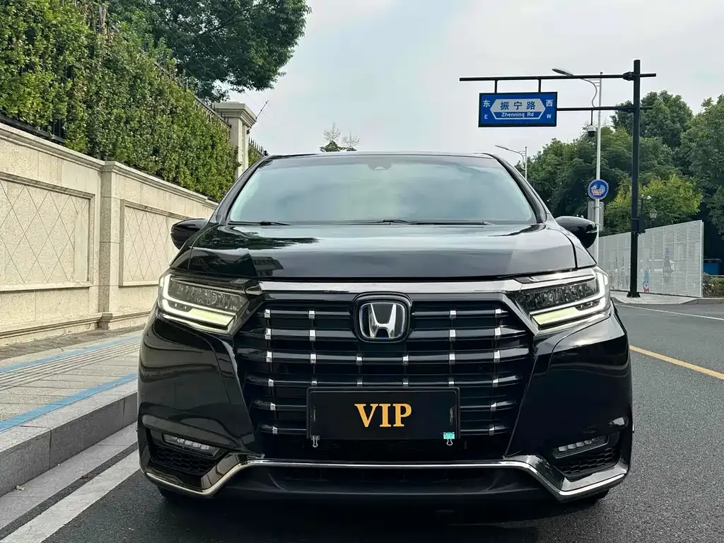 Honda Elysion 2023 из CN, фото 5