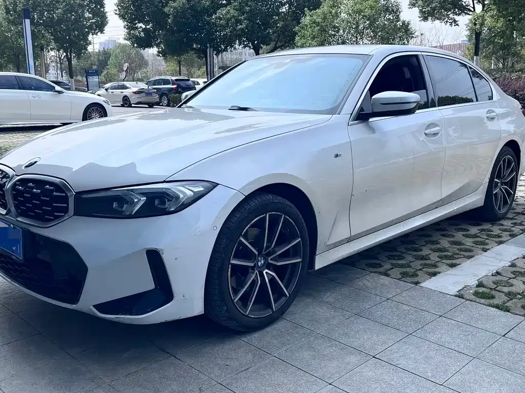BMW 3 Series — фото 1
