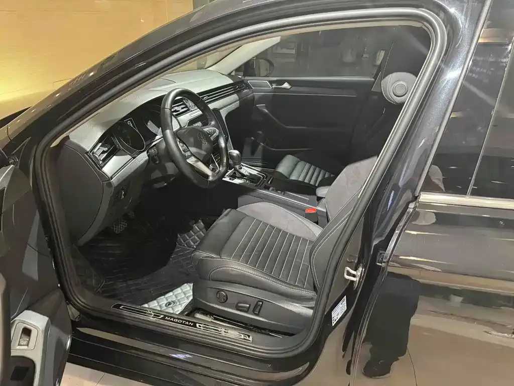 Volkswagen Magotan 2023 из CN, фото 5