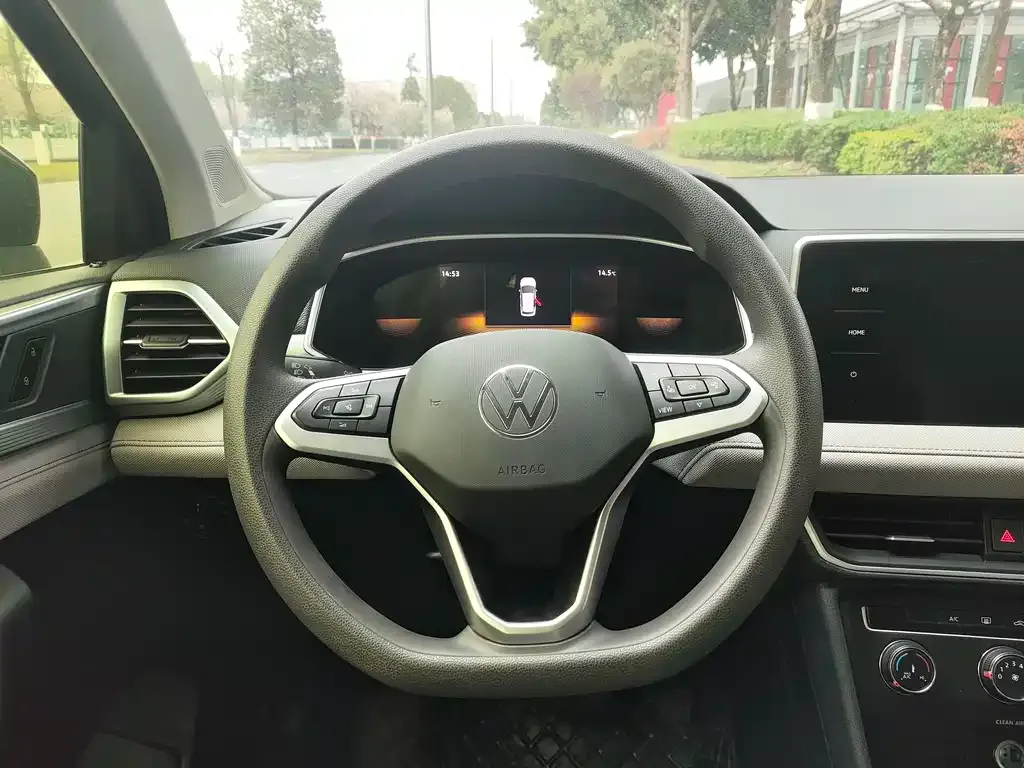 Volkswagen Tharu — фото 5