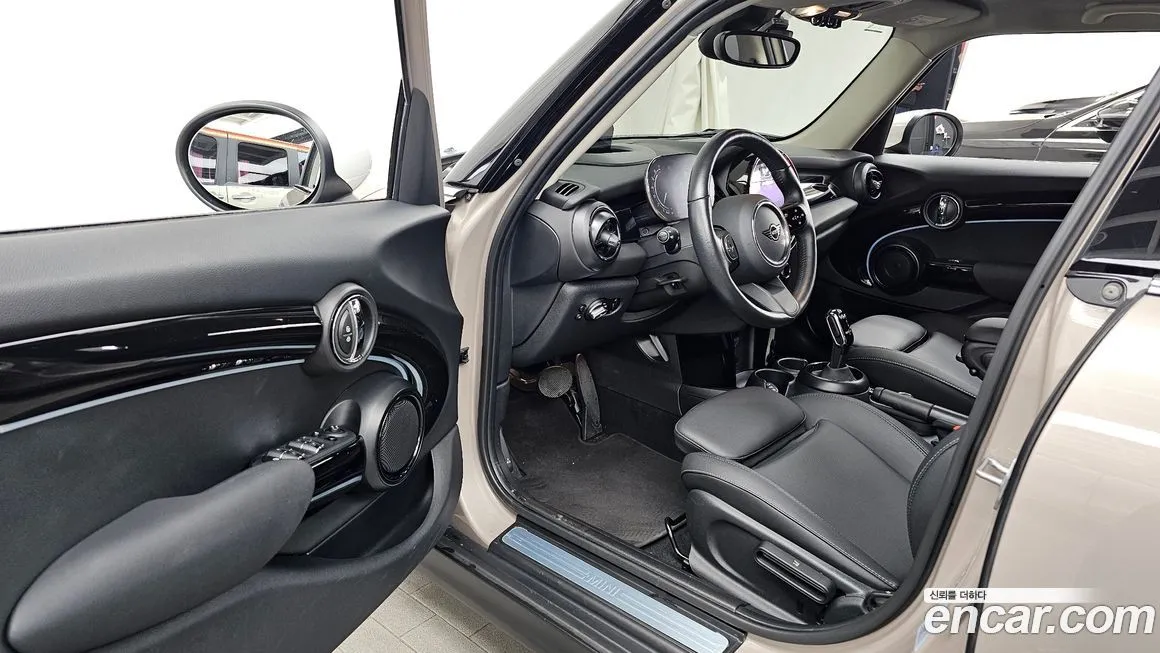 Mini Cooper 2024 из KR, фото 7