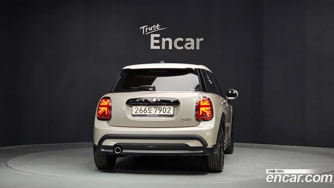 Mini Cooper 2024 из KR, фото 9
