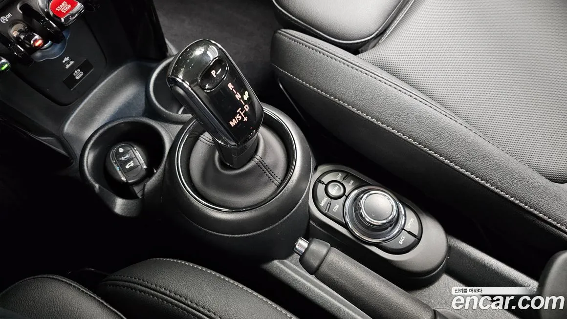 Mini Cooper 2024 из KR, фото 6