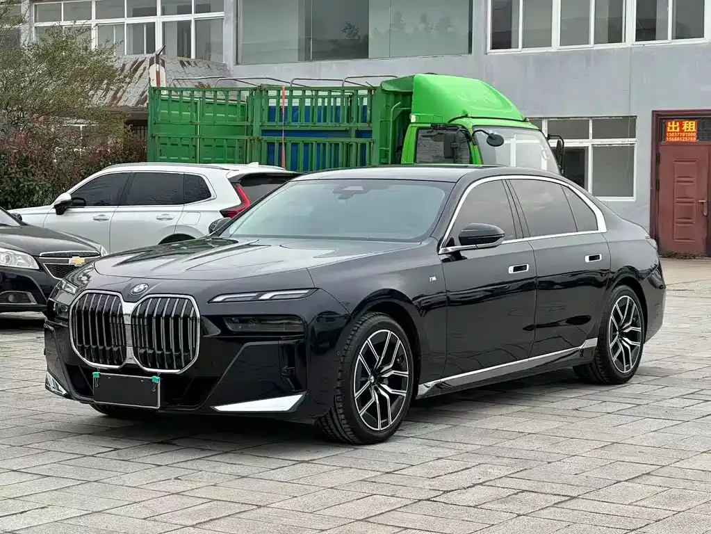 BMW 7 Series 2025 из CN, фото 1