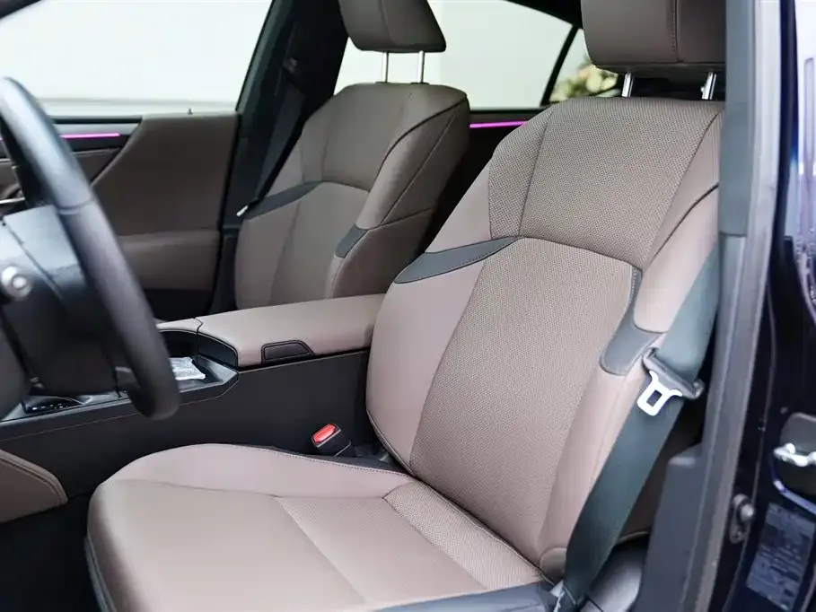Lexus ES 2025 из CN, фото 9