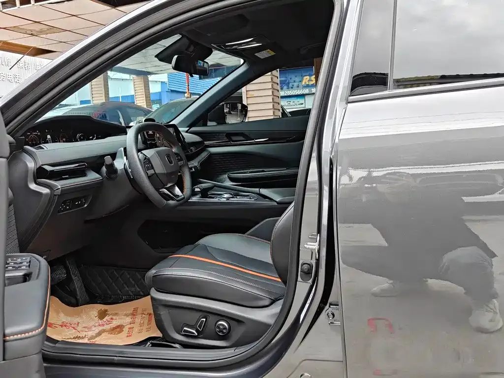 Changan UNI-V 2024 из CN, фото 2