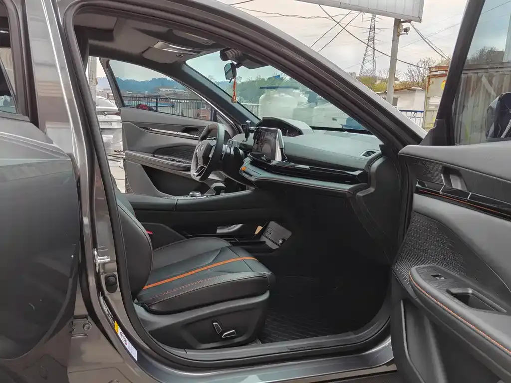 Changan UNI-V 2024 из CN, фото 4
