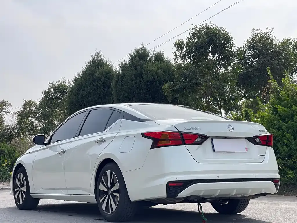 Nissan Teana 2022 из CN, фото 4