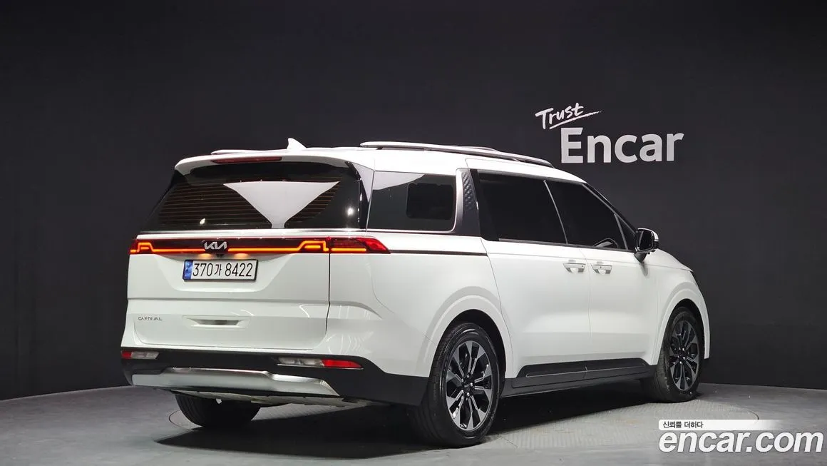 Kia Carnival — фото 2