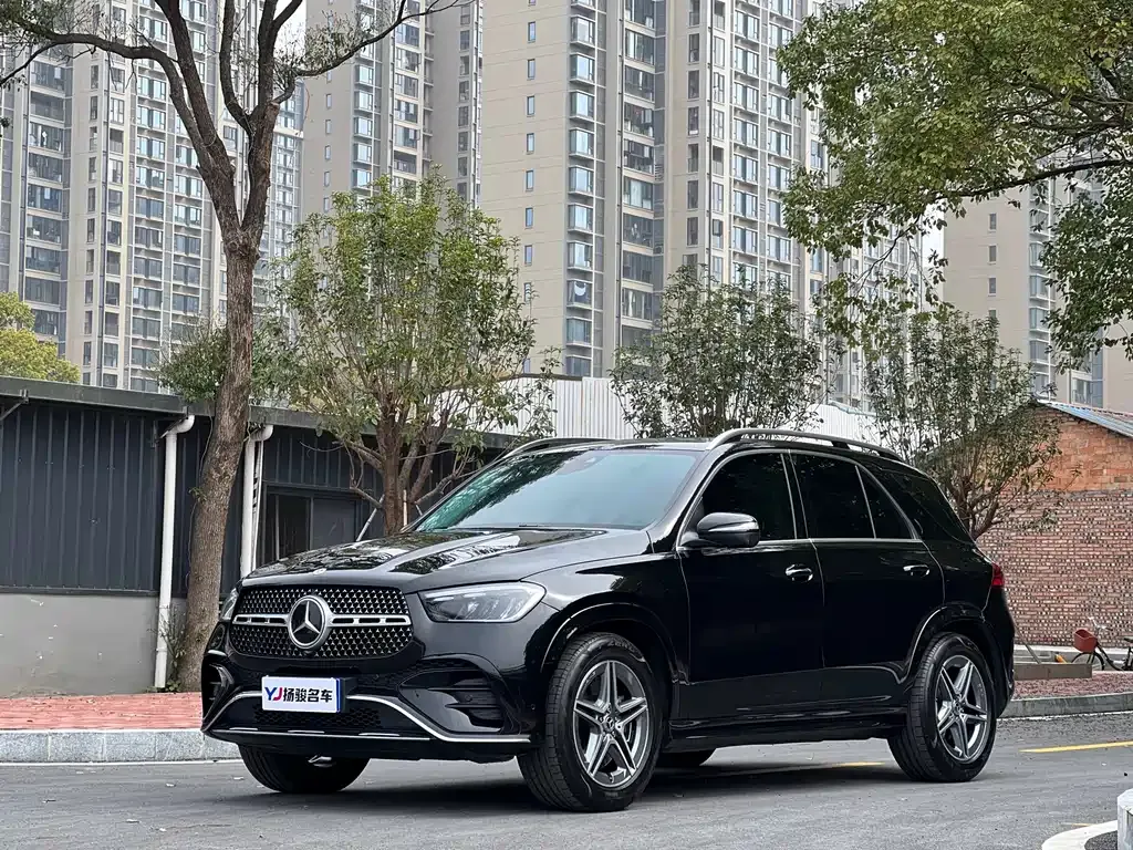 Mercedes-Benz GLE — фото 1