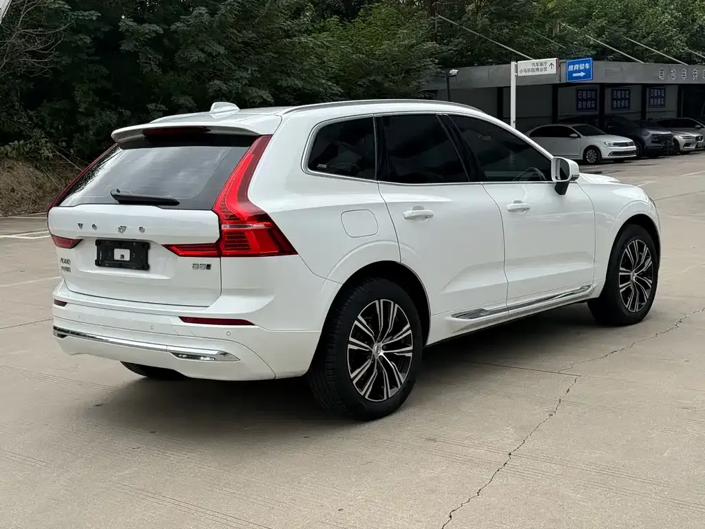 Volvo XC60 2021 из CN, фото 3