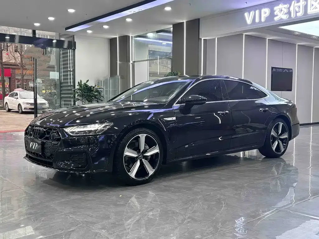 Audi A7L 2023 из CN, фото 1