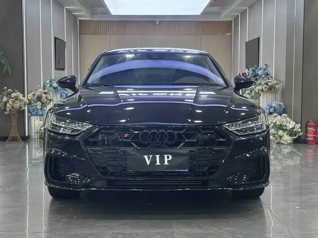 Audi A7L 2023 из CN, фото 2