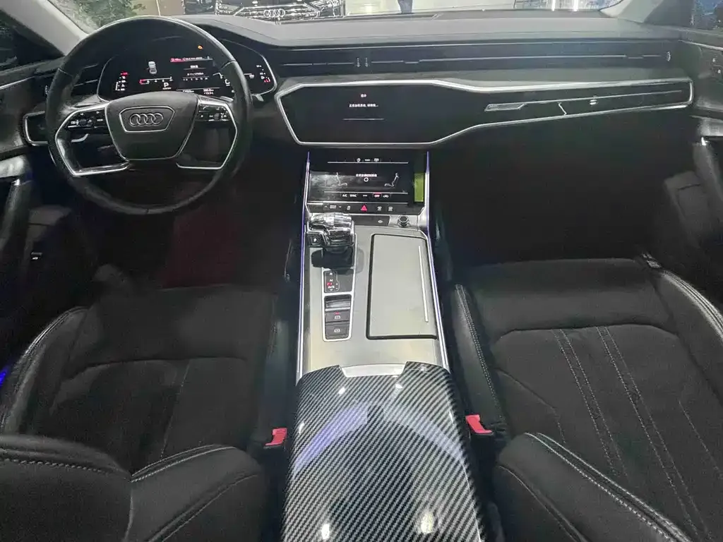 Audi A7L 2023 из CN, фото 8