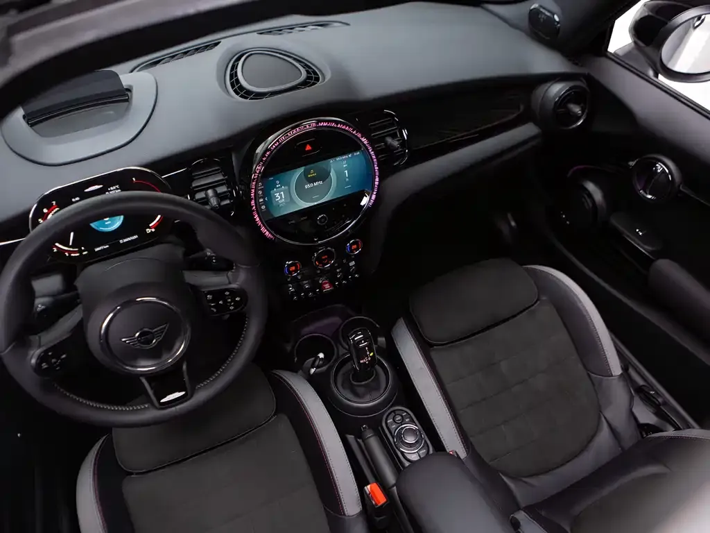 MINI JCW (John Cooper Works) — фото 10