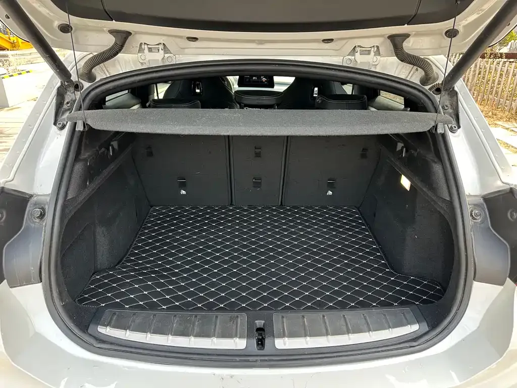 BMW X2 2023 из CN, фото 3