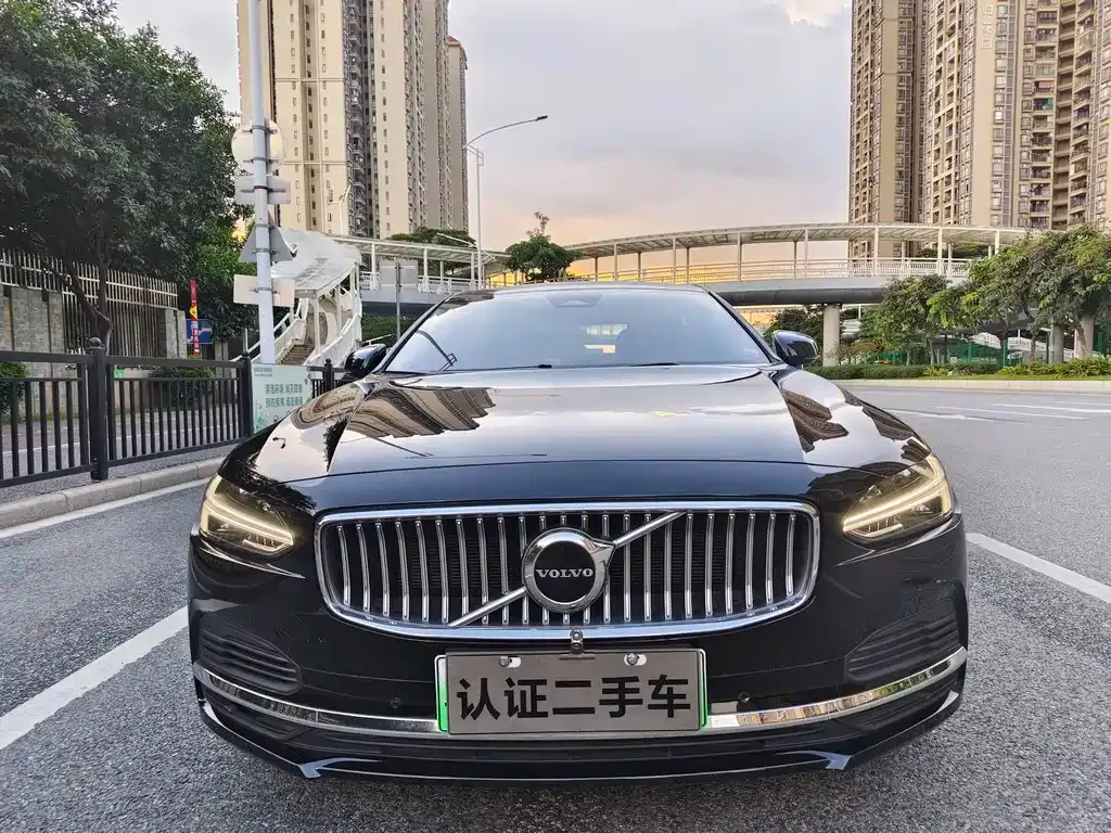 Volvo S90 PHEV — фото 4