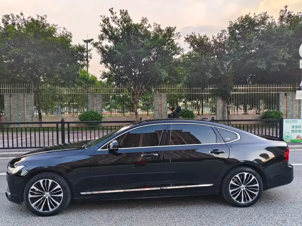 Volvo S90 PHEV — фото 9
