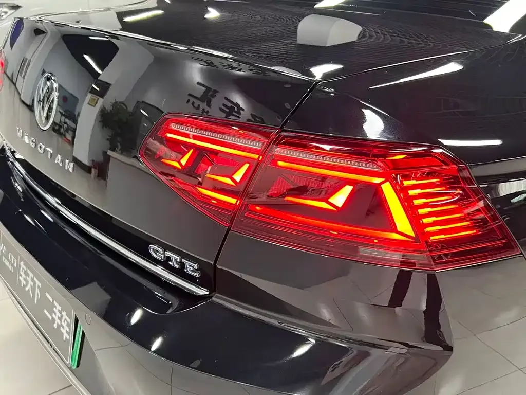 Volkswagen Magotan GTE PHEV 2023 из CN, фото 9
