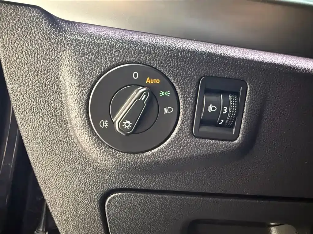 Volkswagen Lavida 2023 из CN, фото 10