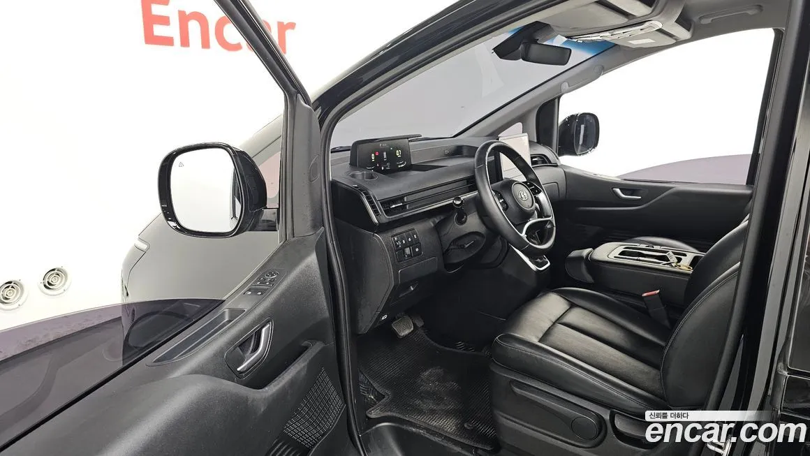 Hyundai Staria 2023 из KR, фото 3