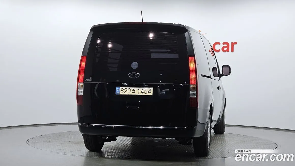 Hyundai Staria 2023 из KR, фото 2