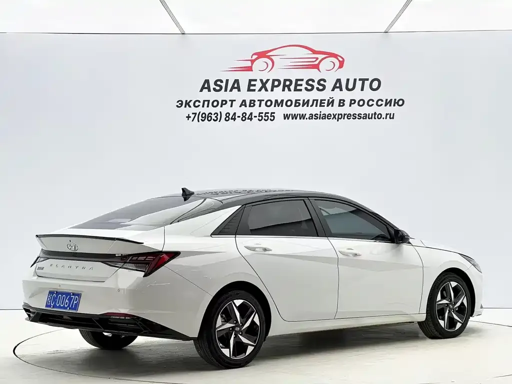 Hyundai Elantra — фото 6