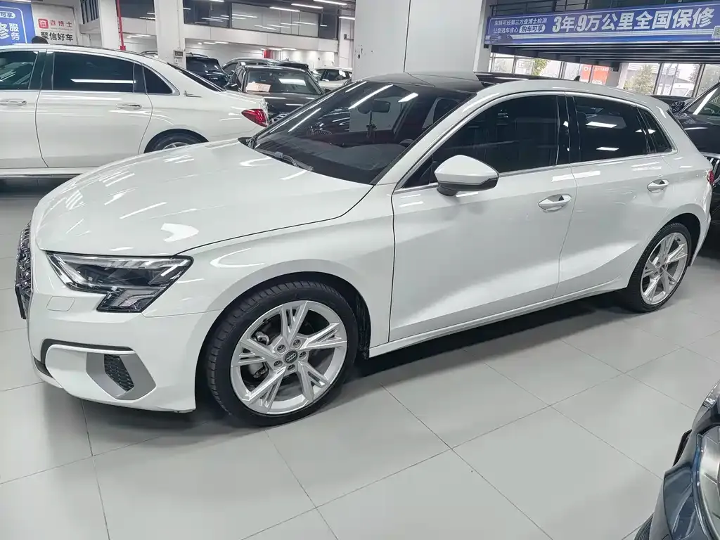 Audi A3 — фото 1