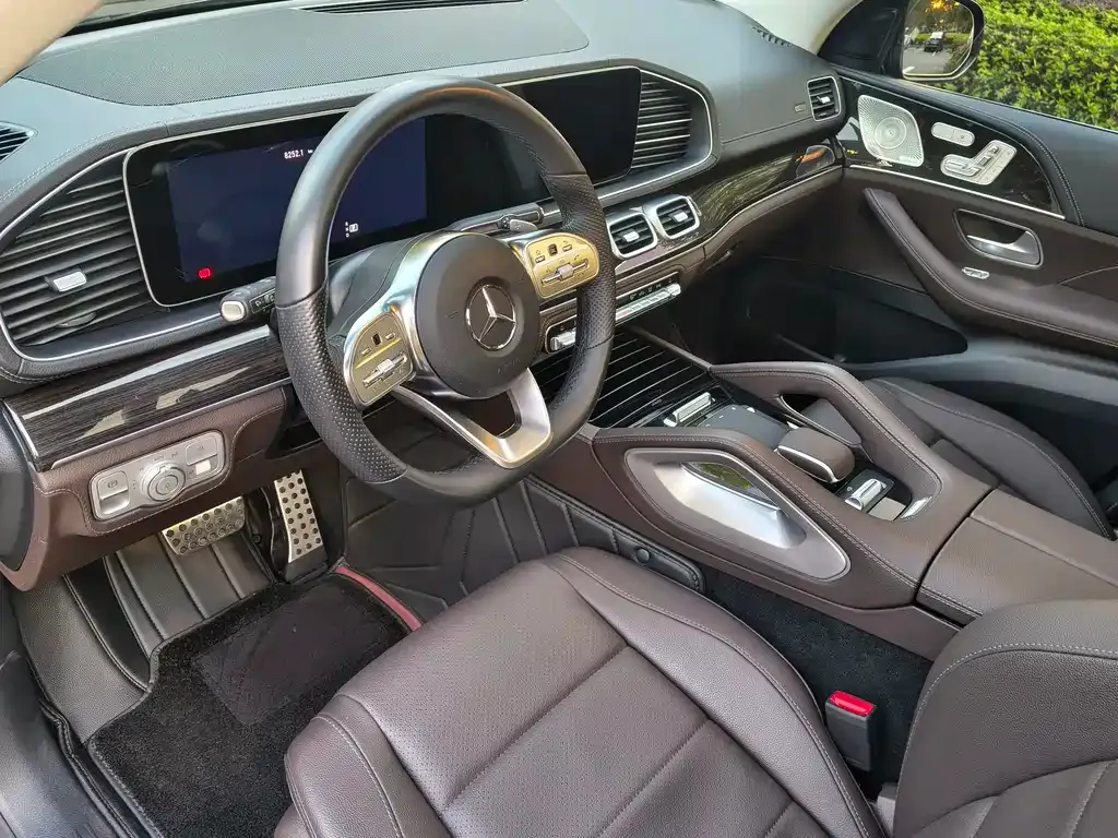 Mercedes-Benz GLS 2023 из CN, фото 2